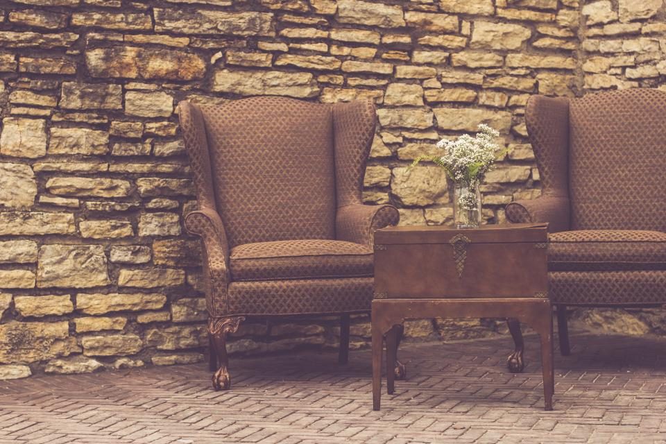 Illustrative photograph of table Chairs